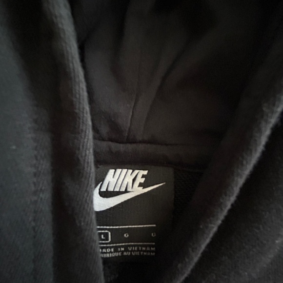 Huge LOT of women’s workout clothing!! - Picture 7 of 16